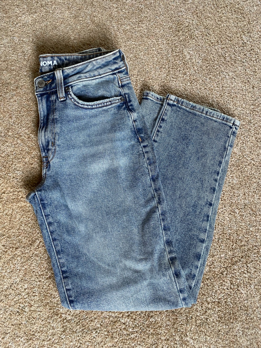 Sonoma Women's Straight Leg Jeans in Light Blue Wash